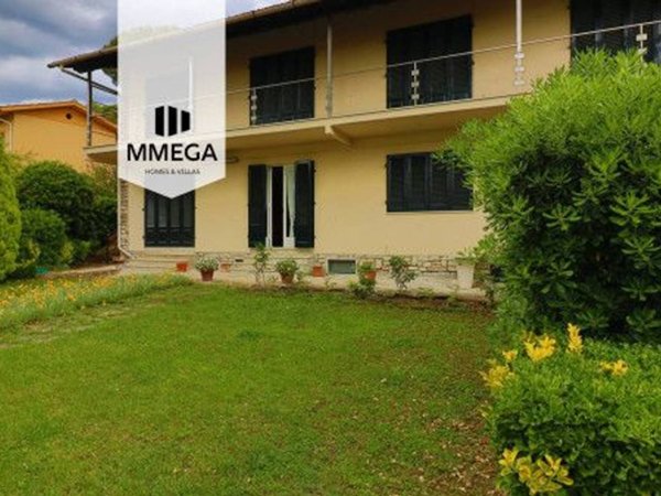 casa indipendente in vendita a Rosignano Marittimo in zona Castiglioncello