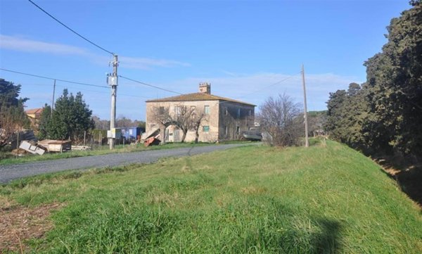 appartamento in vendita a Rosignano Marittimo in zona Vada