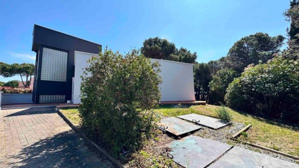 casa indipendente in vendita a Rosignano Marittimo in zona Castiglioncello