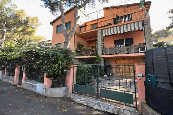 appartamento in vendita a Rosignano Marittimo in zona Castiglioncello