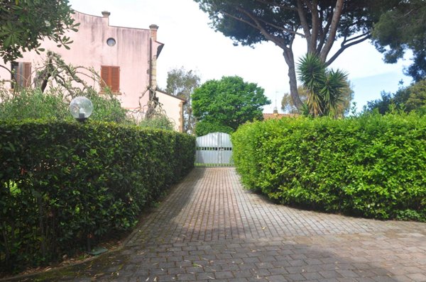 appartamento in vendita a Rosignano Marittimo in zona Vada
