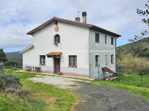 casa indipendente in vendita a Rosignano Marittimo in zona Gabbro