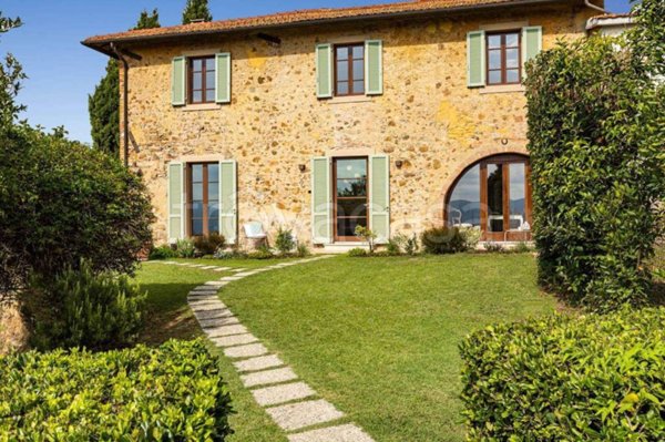 casa indipendente in vendita a Rosignano Marittimo in zona Gabbro