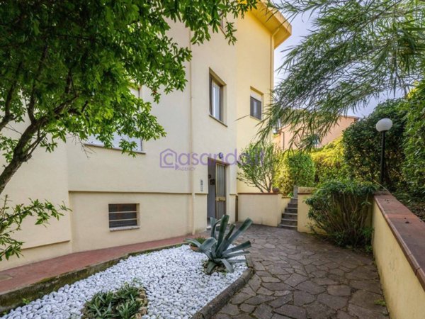 appartamento in vendita a Rosignano Marittimo in zona Castiglioncello