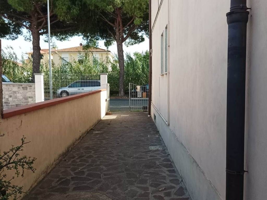 appartamento in vendita a Rosignano Marittimo in zona Rosignano Solvay