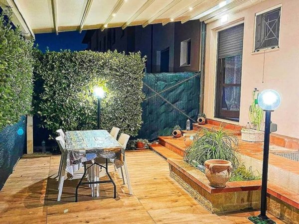 appartamento in vendita a Rosignano Marittimo in zona Vada