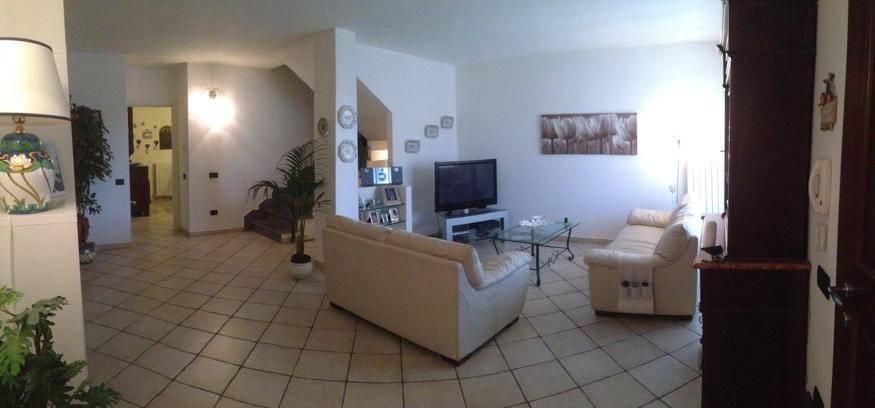 casa indipendente in vendita a Rosignano Marittimo in zona Castiglioncello