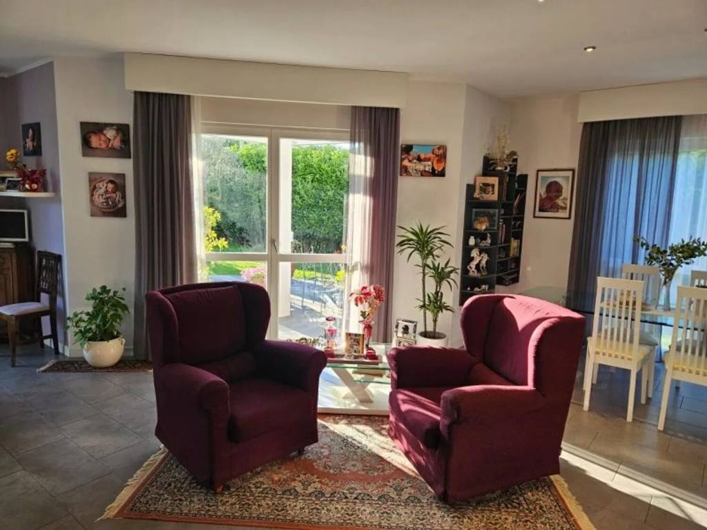 casa indipendente in vendita a Rosignano Marittimo in zona Vada