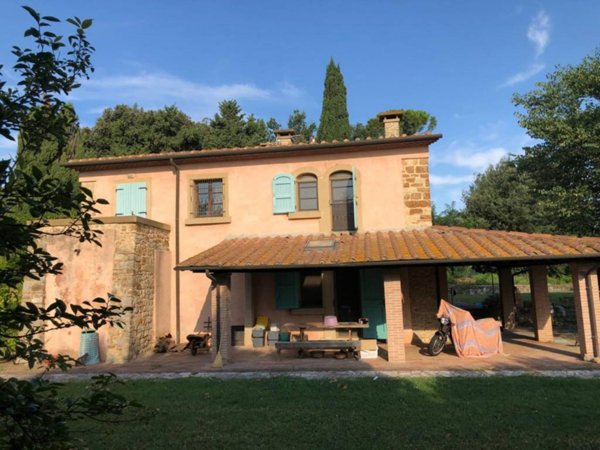 casa indipendente a Rosignano Marittimo in zona Castelnuovo della Misericordia