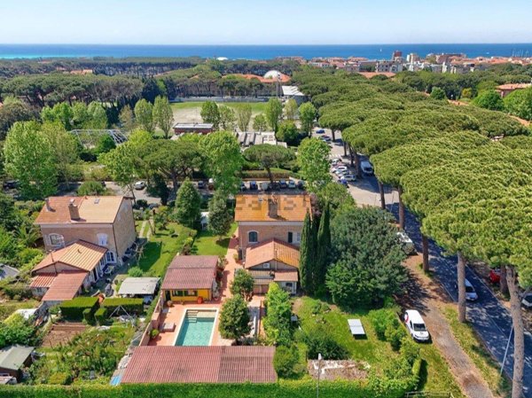 casa indipendente in vendita a Rosignano Marittimo