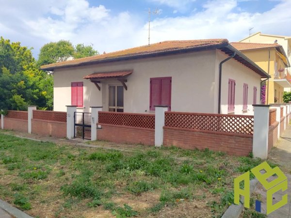 casa indipendente in vendita a Rosignano Marittimo in zona Rosignano Solvay