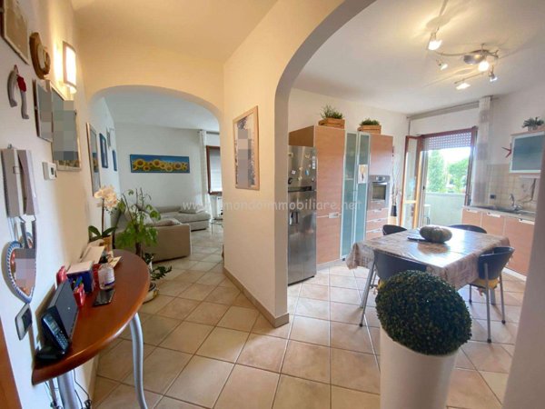 appartamento in vendita a Rosignano Marittimo in zona Vada