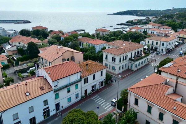 appartamento in vendita a Rosignano Marittimo in zona Castiglioncello