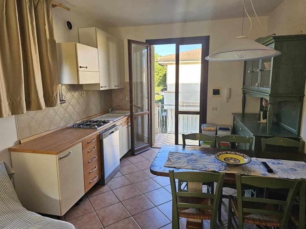 appartamento in vendita a Rosignano Marittimo in zona Vada