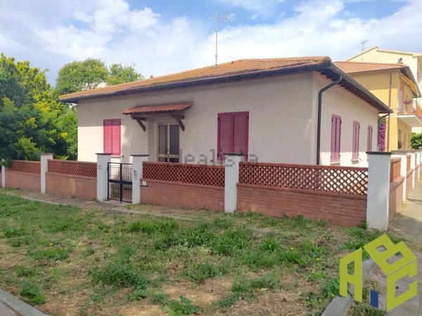 pentavano in vendita a Rosignano Marittimo in zona Rosignano Solvay