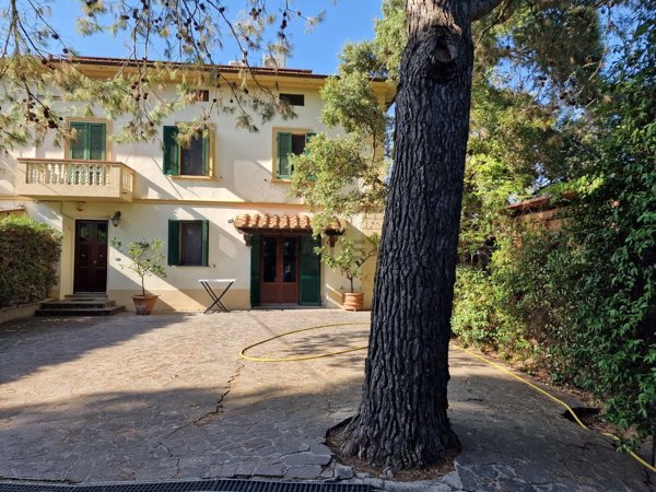 casa indipendente in vendita a Rosignano Marittimo