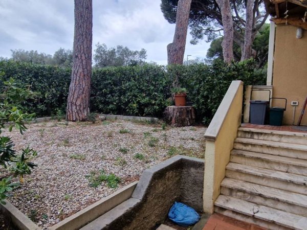 casa indipendente in vendita a Rosignano Marittimo in zona Castiglioncello