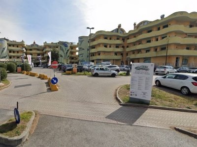 negozio in vendita a Rosignano Marittimo in zona Rosignano Solvay