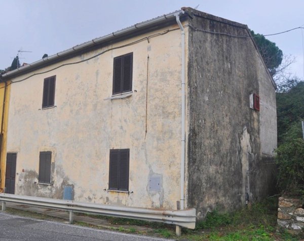 appartamento in vendita a Rosignano Marittimo in zona Nibbiaia