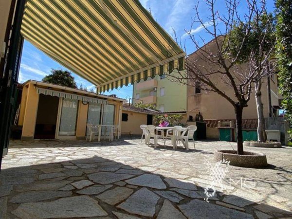 casa indipendente in vendita a Rosignano Marittimo in zona Castiglioncello