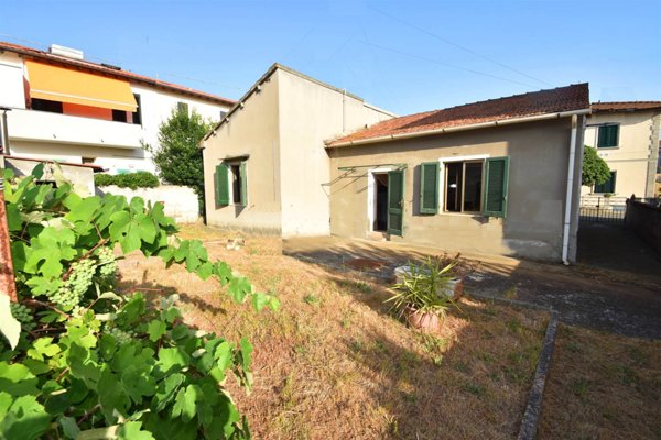 casa indipendente in vendita a Rosignano Marittimo in zona Rosignano Solvay