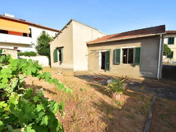 casa indipendente in vendita a Rosignano Marittimo in zona Rosignano Solvay
