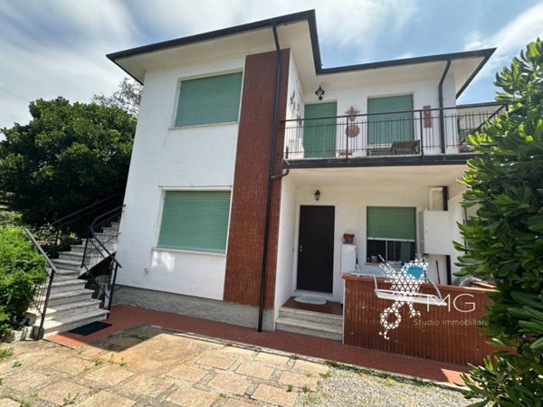 appartamento in vendita a Rosignano Marittimo in zona Castiglioncello