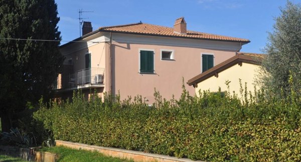 appartamento in vendita a Rosignano Marittimo in zona Vada