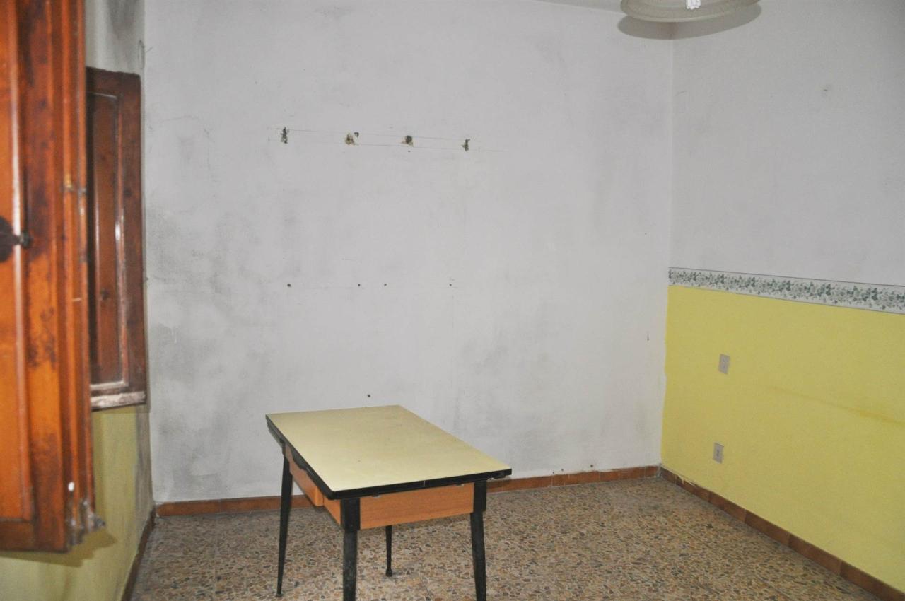 negozio in vendita a Rosignano Marittimo in zona Nibbiaia