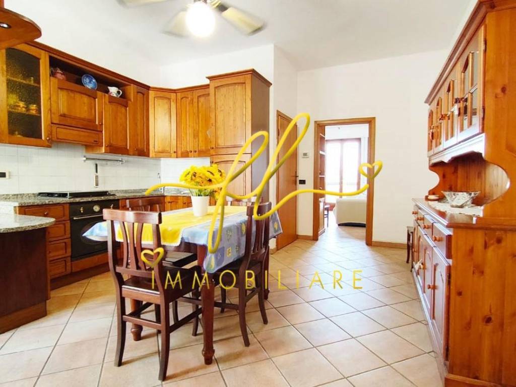 appartamento in vendita a Rosignano Marittimo in zona Rosignano Solvay