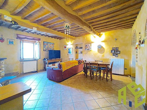 casa indipendente in vendita a Rosignano Marittimo