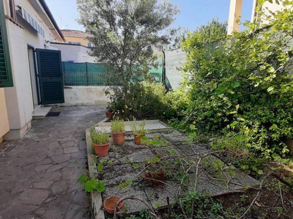 casa indipendente in vendita a Rosignano Marittimo in zona Rosignano Solvay