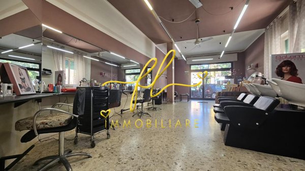 negozio in vendita a Rosignano Marittimo in zona Rosignano Solvay