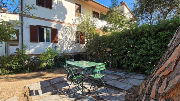 appartamento in vendita a Rosignano Marittimo in zona Castiglioncello