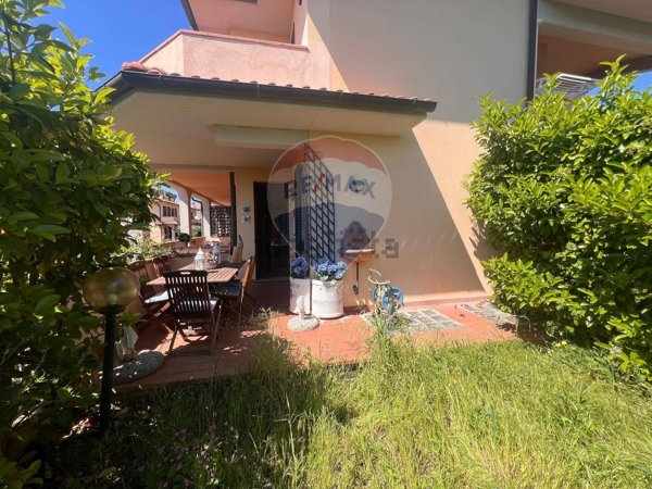 casa indipendente in vendita a Rosignano Marittimo in zona Castiglioncello