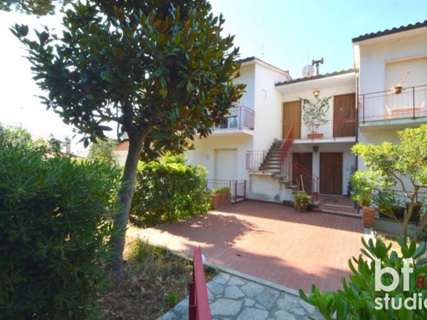 appartamento in vendita a Rosignano Marittimo in zona Castiglioncello
