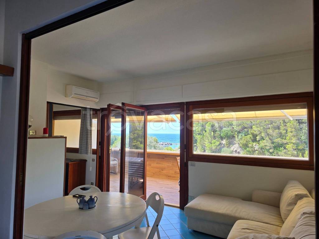 appartamento in vendita a Rosignano Marittimo in zona Castiglioncello