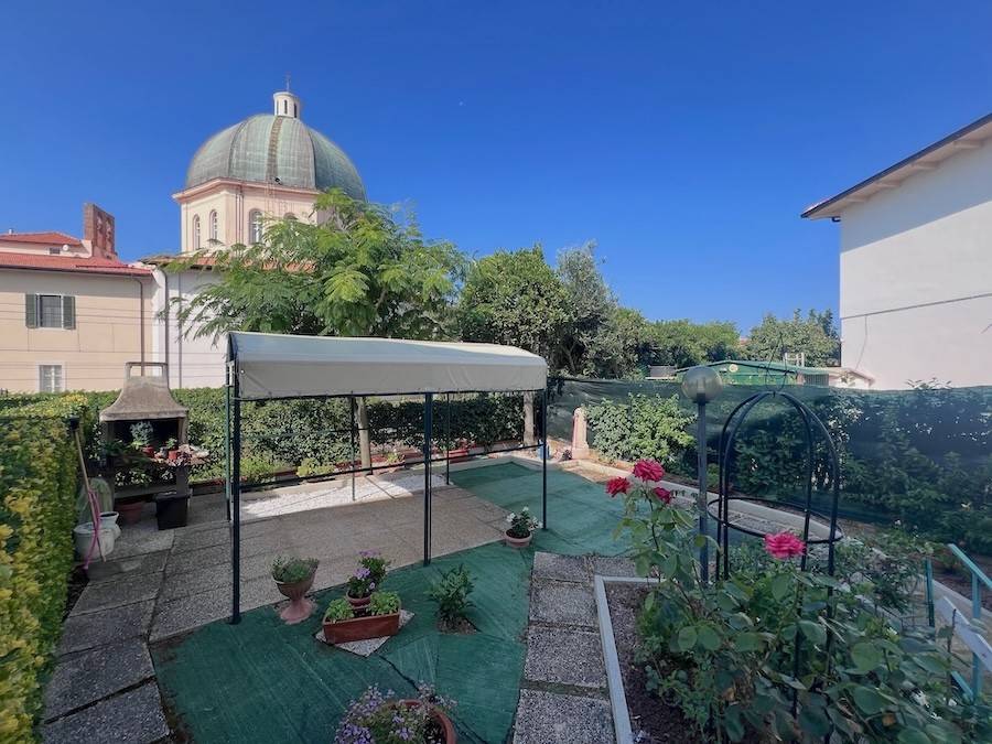 appartamento in vendita a Rosignano Marittimo in zona Castiglioncello