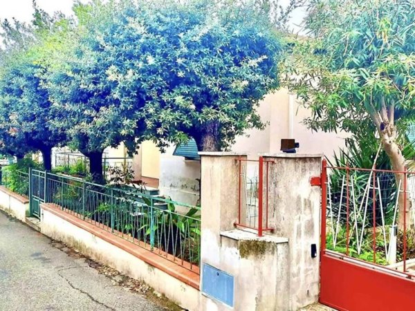 appartamento in vendita a Rosignano Marittimo in zona Castiglioncello