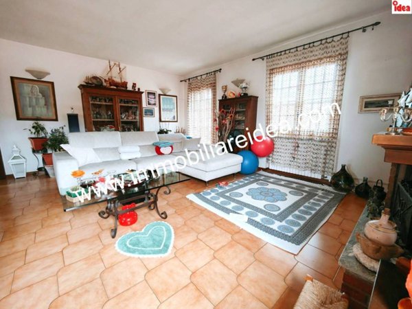 appartamento in vendita a Rosignano Marittimo in zona Castiglioncello