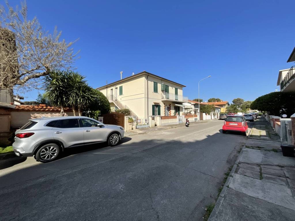 appartamento in vendita a Rosignano Marittimo in zona Rosignano Solvay