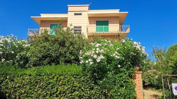 appartamento in vendita a Rosignano Marittimo in zona Vada