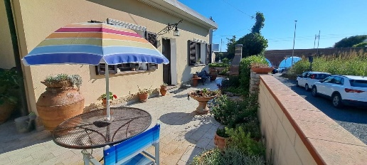 casa indipendente in vendita a Rosignano Marittimo in zona Castiglioncello