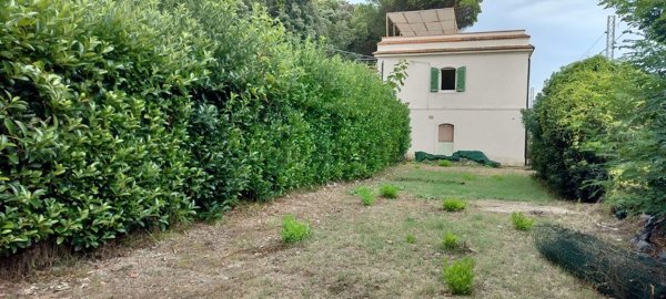 casa indipendente in vendita a Rosignano Marittimo in zona Castiglioncello
