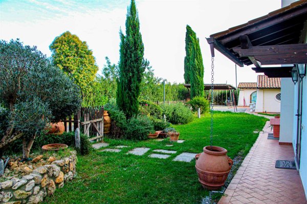 casa indipendente in vendita a Rosignano Marittimo