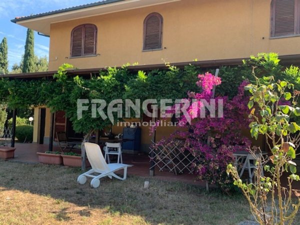 casa indipendente in vendita a Rosignano Marittimo in zona Castiglioncello