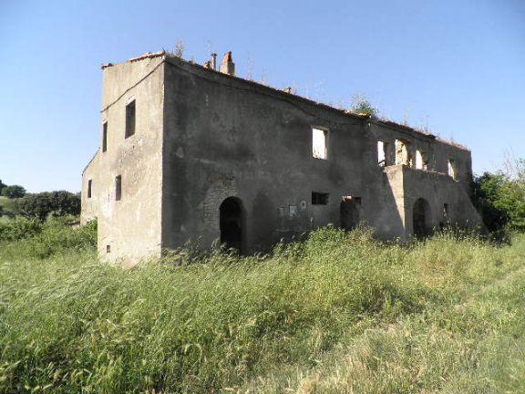 negozio in vendita a Rosignano Marittimo in zona Vada