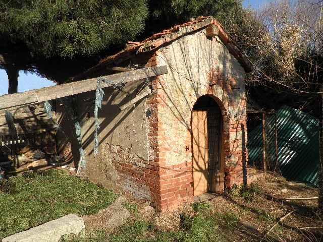 negozio in vendita a Rosignano Marittimo in zona Vada