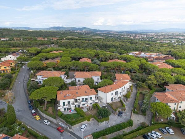 appartamento in vendita a Rosignano Marittimo in zona Castiglioncello