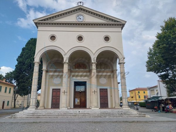 appartamento in vendita a Rosignano Marittimo in zona Vada